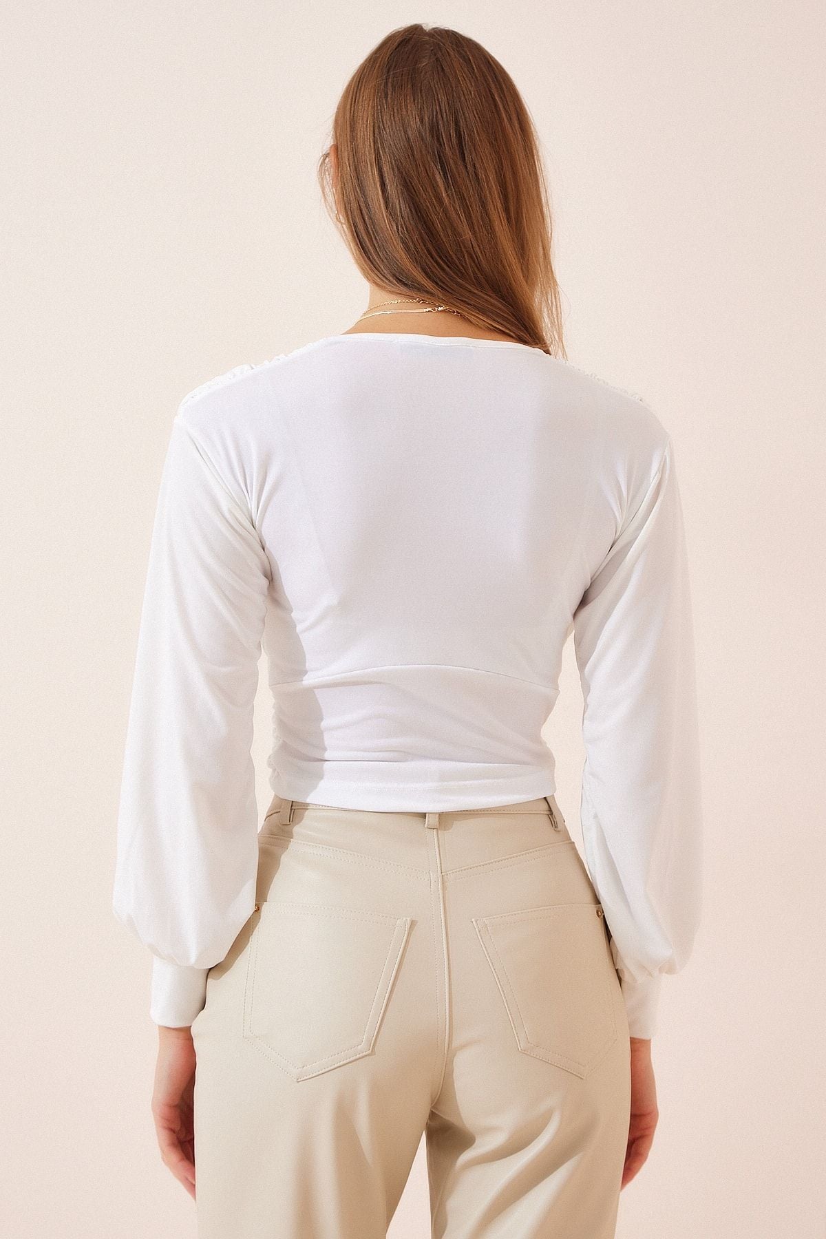 Ekru Derin V Yaka Crop Sandy Örme Bluz BF00050