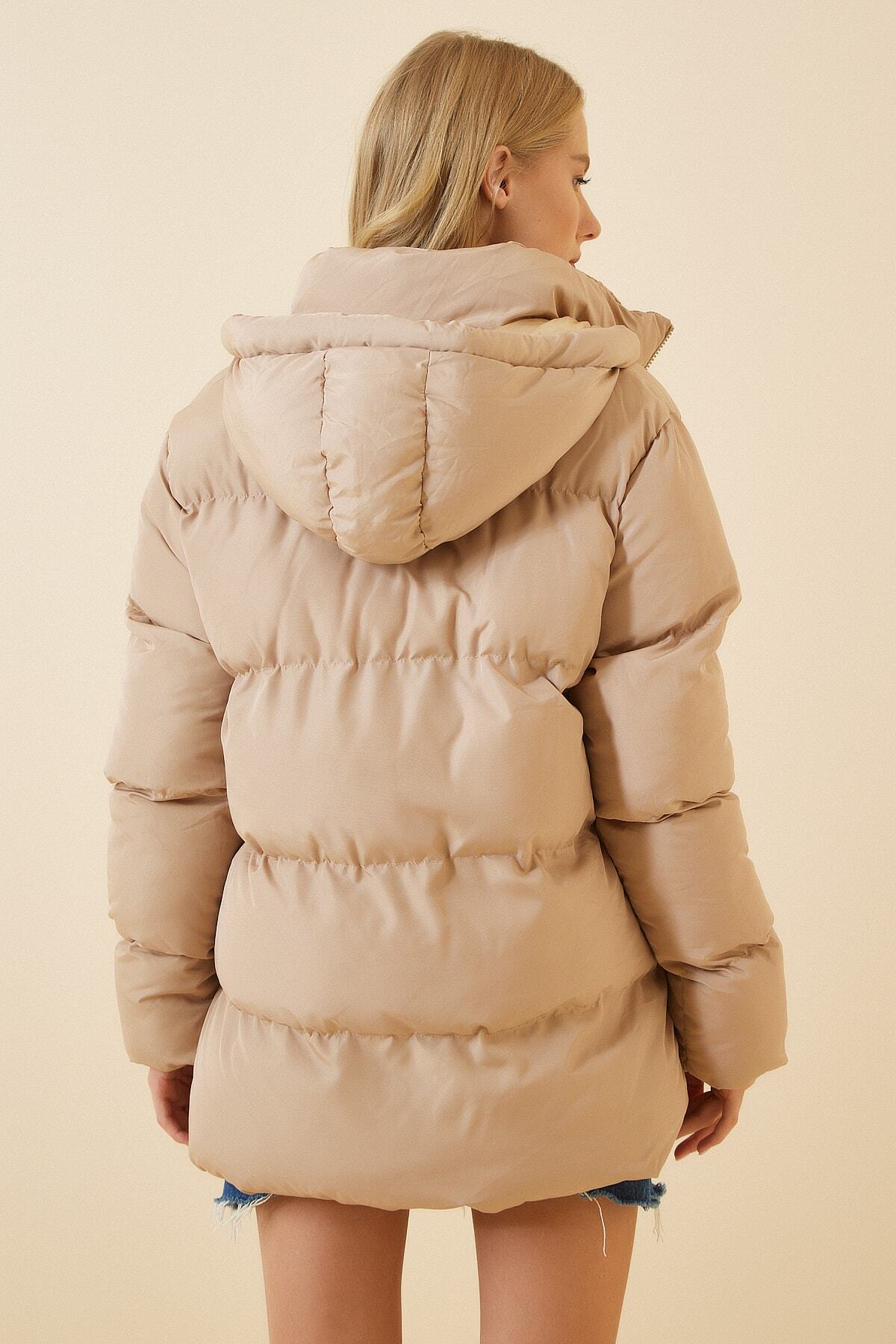 Krem Kapüşonlu Oversize Şişme Mont RV00068