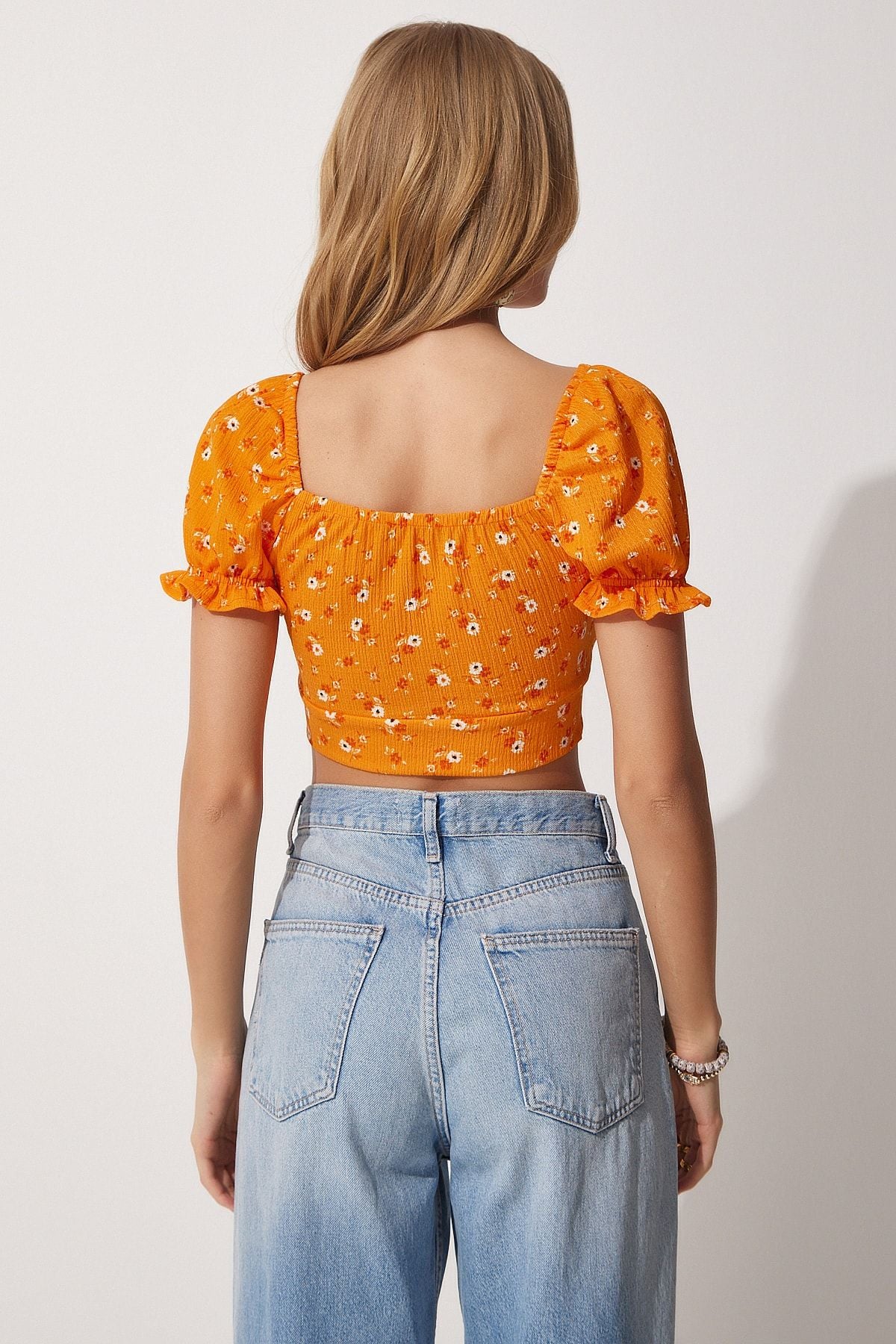 Çiçekli Carmen Yaka Crop Örme Bluz
