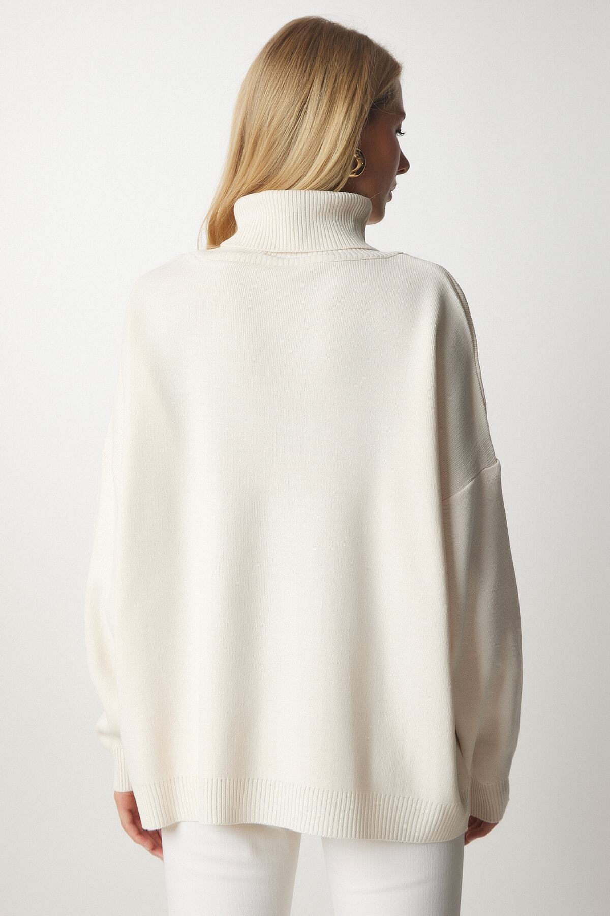 Krem Balıkçı Yaka Oversize Triko Kazak BV00084